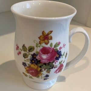 EUC VTG ROYAL OAK FINE CHINA FLUTED MILK COFFEE MUG WITH PINK CABBAGE ROSE